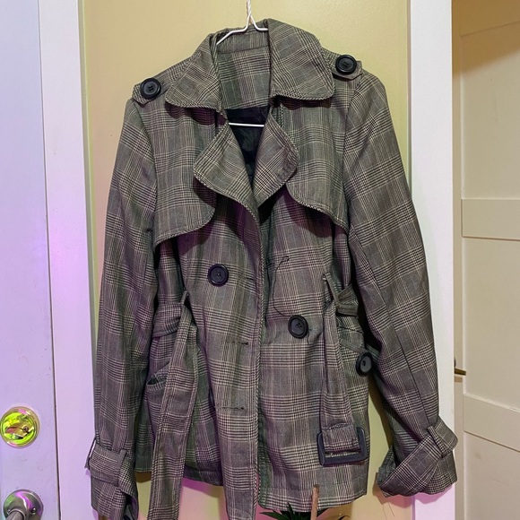 Cute Plaid Fall Jacket - Picture 1 of 1